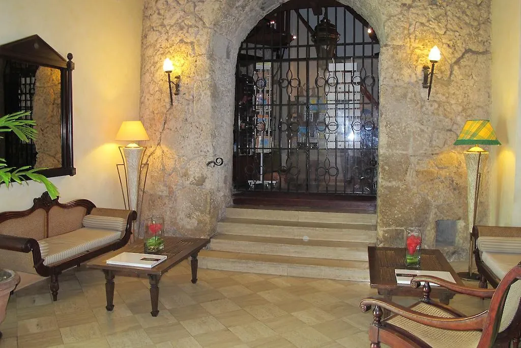 Hotel Auberge De La Vieille Tour Le Gosier